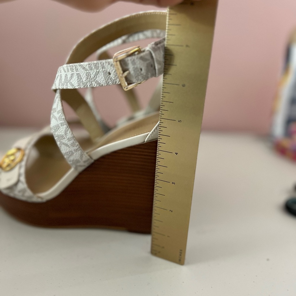 Michael Kors Carmen Logo Faux Leather Wedge Sandal ✨brand new✨No box - Picture 8 of 8